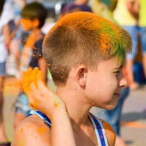 Фестиваль красок и флэшмоб в Кореновске 22 августа 2014 года. Фотоотчёт